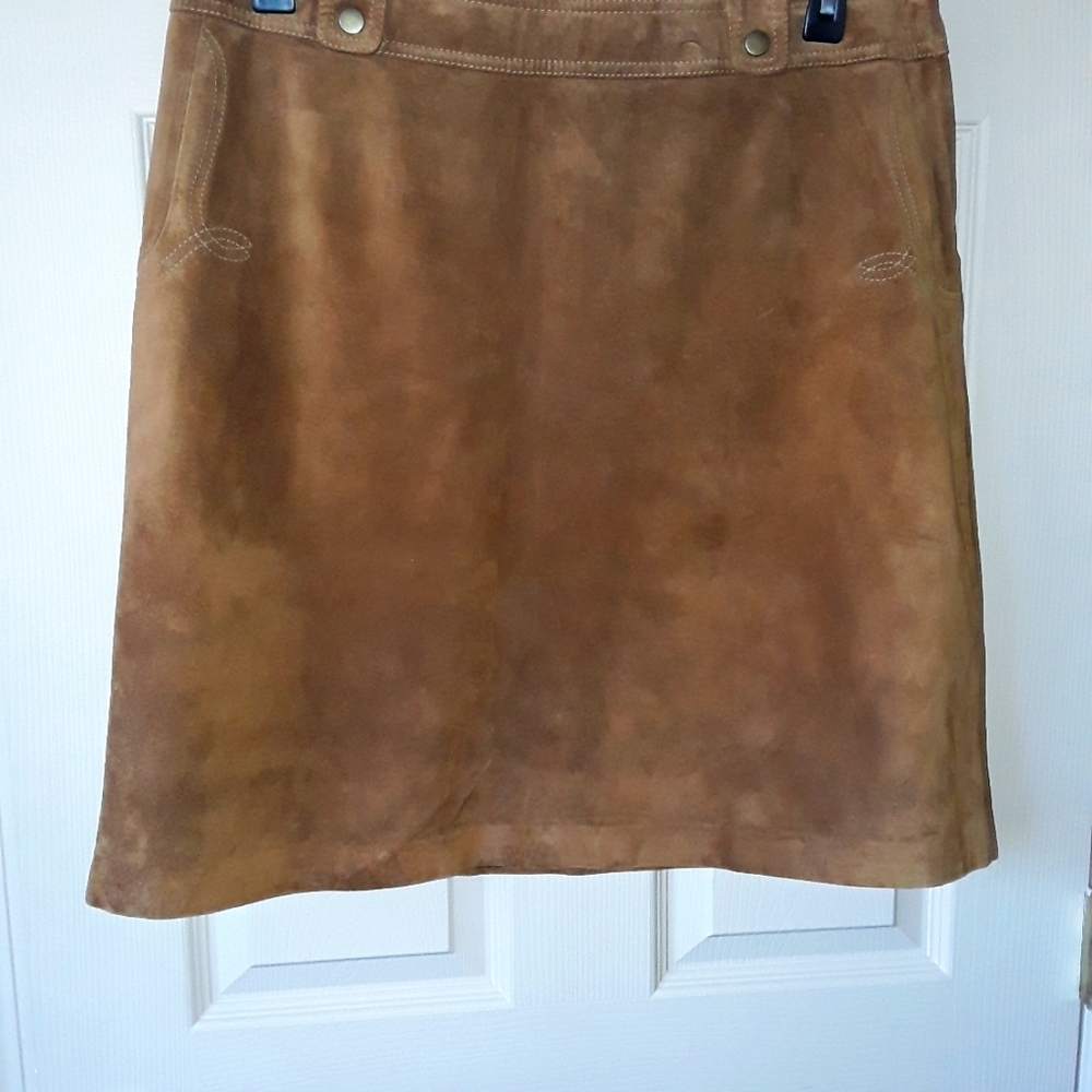 Danier Nutmeg Colored Suede Skirt "New"